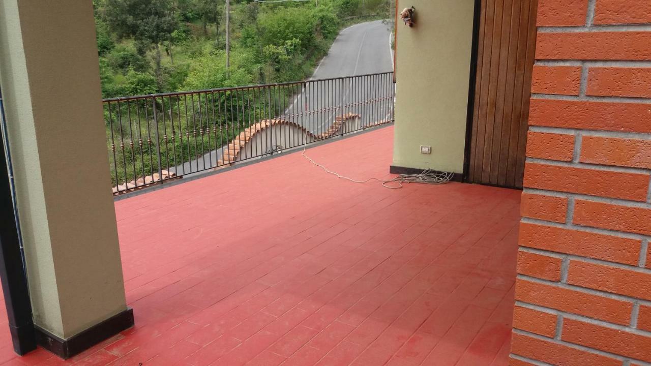 B&B Le Tre Rose Di Maria Pedara Extérieur photo
