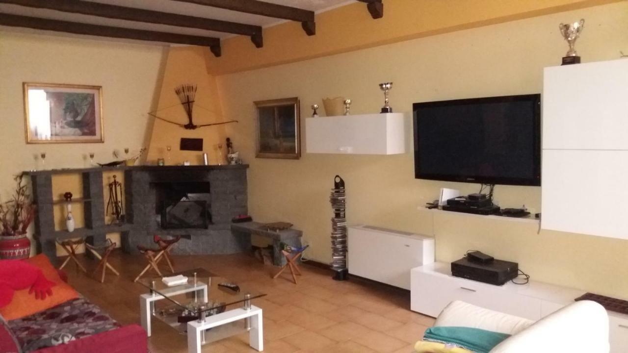 B&B Le Tre Rose Di Maria Pedara Extérieur photo